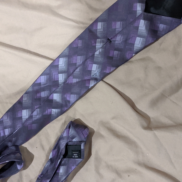 Purple and grey tie - Picture 2 of 2